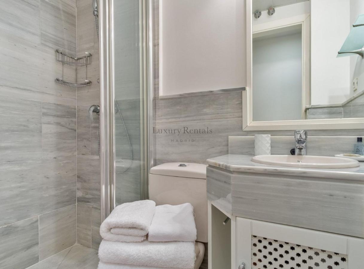 Charming 2-Bedroom Apartment In Retiro Perfect Madrid Location Ngoại thất bức ảnh